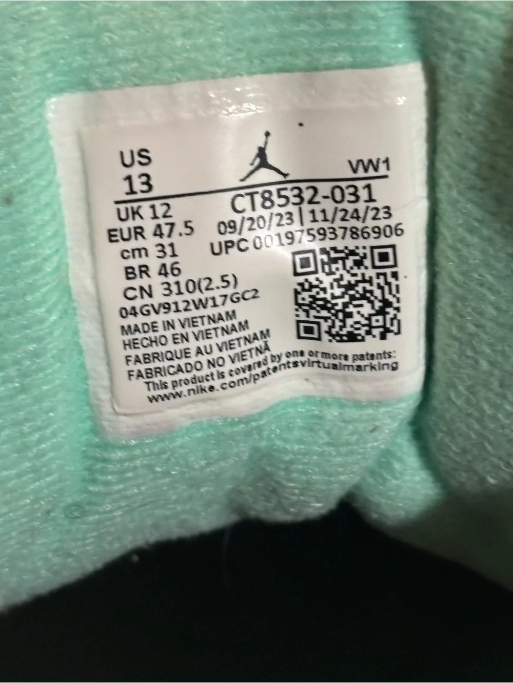 Air Jordan 3 Retro ‘Green Glow